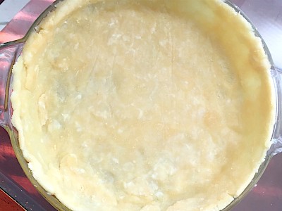 salted-caramel-pie-crust.jpeg->first()->description